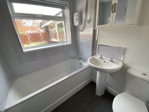 BATHROOM- click for photo gallery